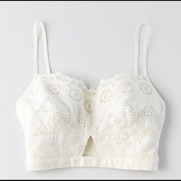 American Eagle Eyelet Crop Top! - Picture 2 of 5
